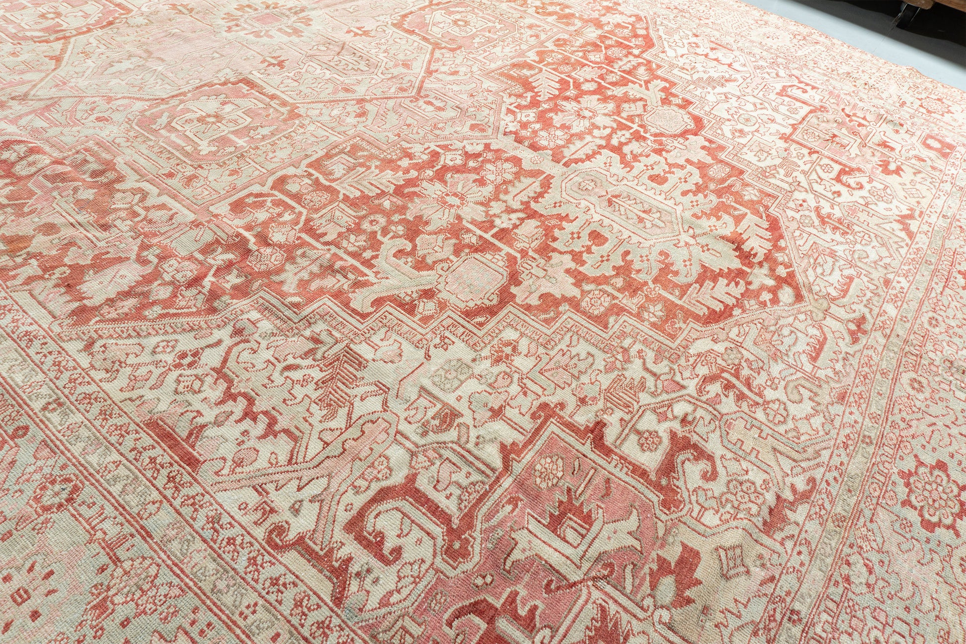 WAHO_IMAGE::u-5071-vintage-persian-heriz-rug-11.04x15.09-12670.jpg