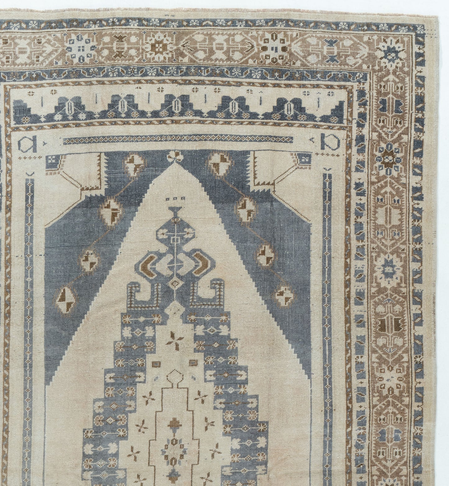 U-5094 - Vintage Subdued Turkish Oushak Rug