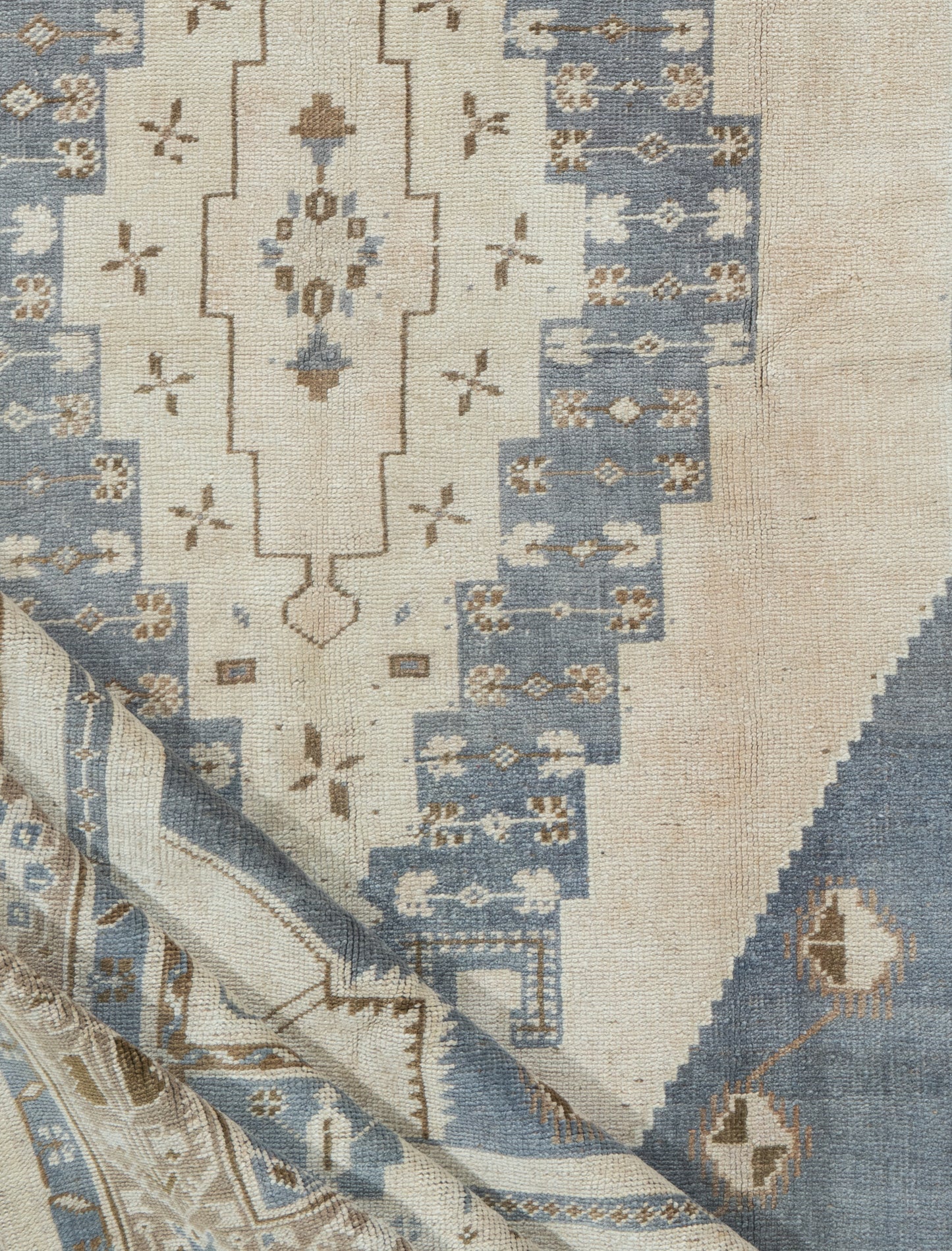 U-5094 - Vintage Subdued Turkish Oushak Rug
