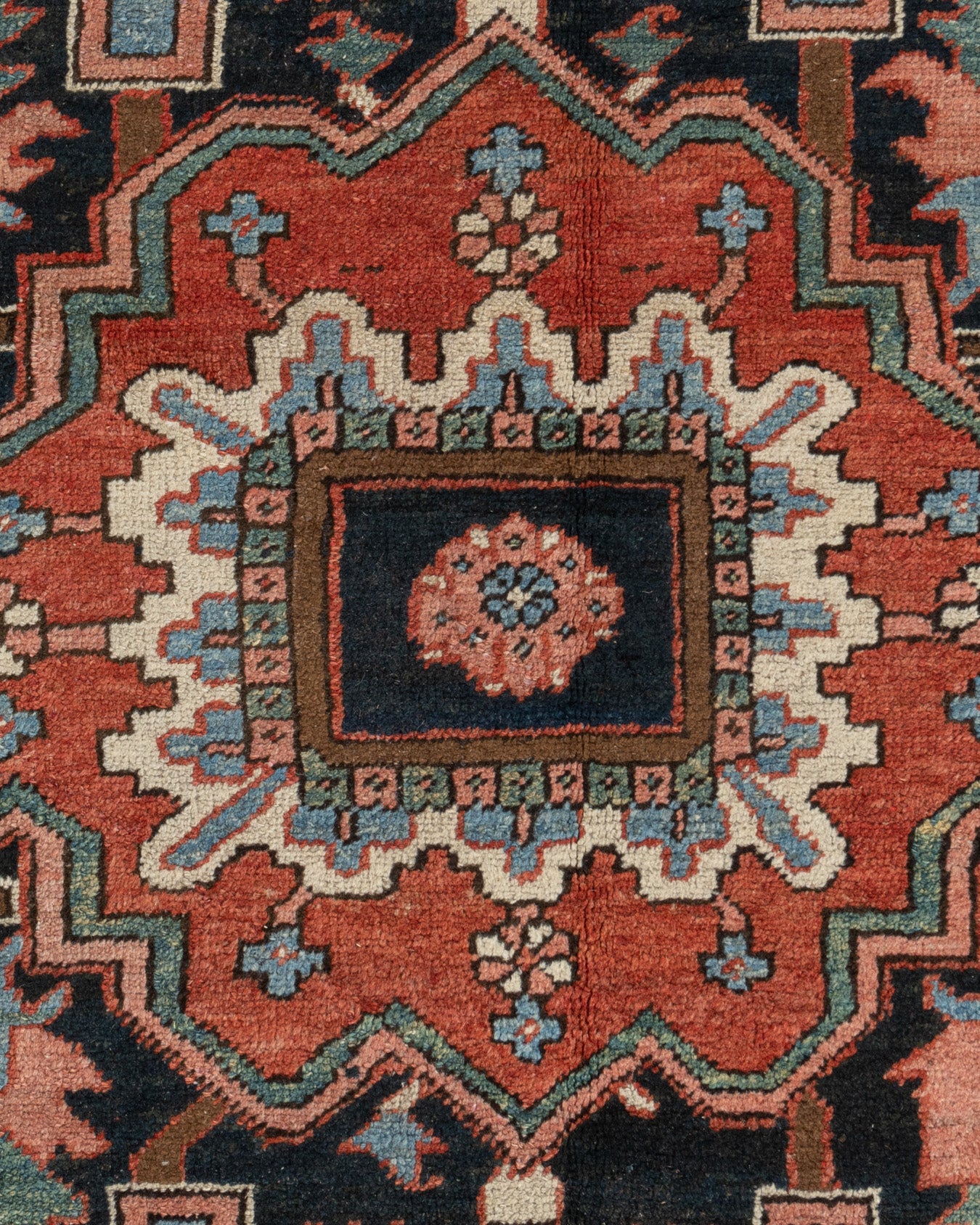 WAHO_IMAGE::u-5160-vintage-persian-serapi-heriz-rug-9.07x12.06-13519.jpg