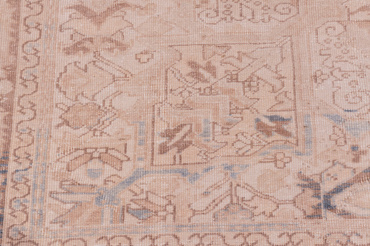 WAHO_IMAGE::u-5305-vintage-heriz-subdued-rug-10.1x14.1-19133.jpg