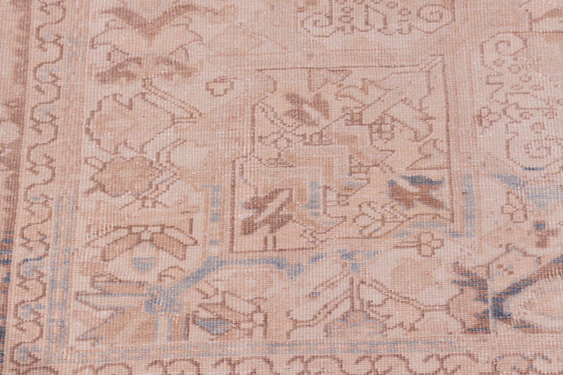 WAHO_IMAGE::u-5305-vintage-heriz-subdued-rug-10.1x14.1-19133.jpg