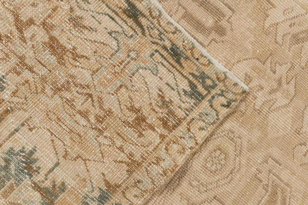 WAHO_IMAGE::u-5305-vintage-heriz-subdued-rug-10.1x14.1-19137.jpg