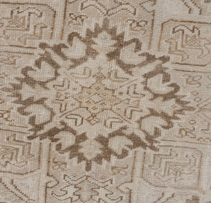 WAHO_IMAGE::u-5324-4304-vintage-persian-heriz-rug-8.08x11.07-17267.jpg