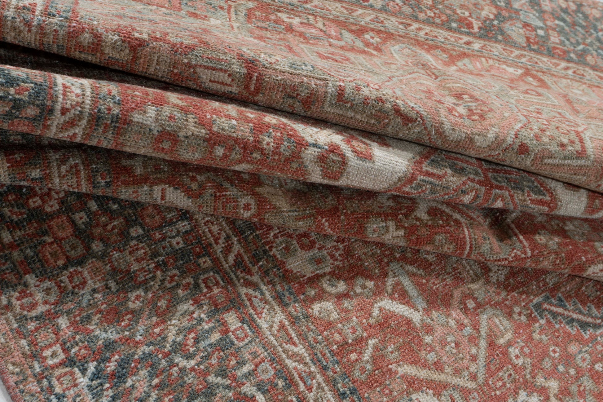 WAHO_IMAGE::u-5325-antique-persian-karaja-runner-4.06x12.06-17720.jpg