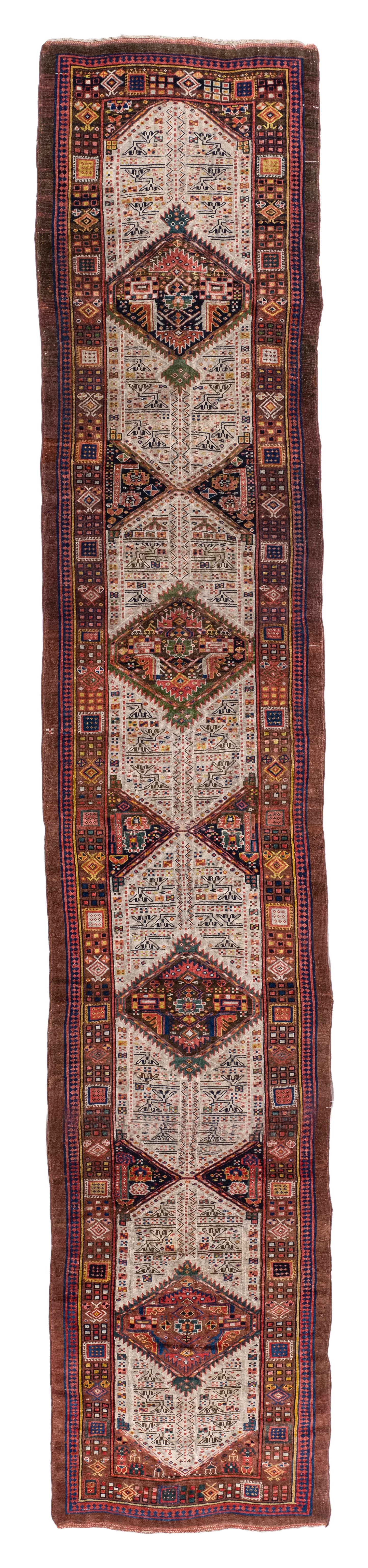WAHO_IMAGE::u-5344-antiqueserab-runner-4.01x22.03-17993.jpg