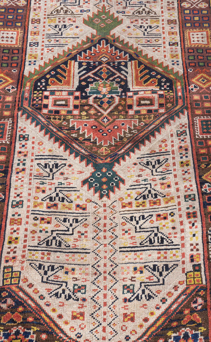 WAHO_IMAGE::u-5344-antiqueserab-runner-4.01x22.03-17997.jpg