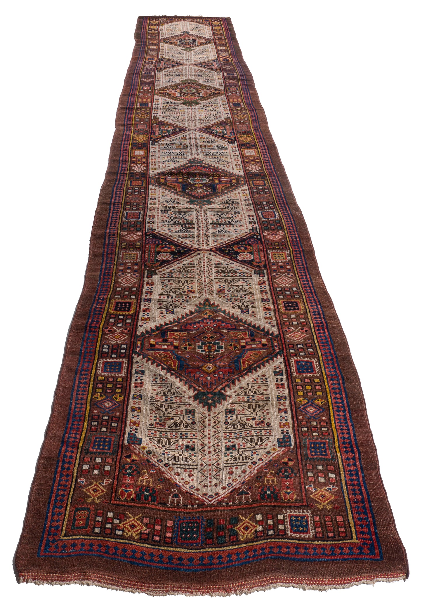 WAHO_IMAGE::u-5344-antiqueserab-runner-4.01x22.03-17999.jpg