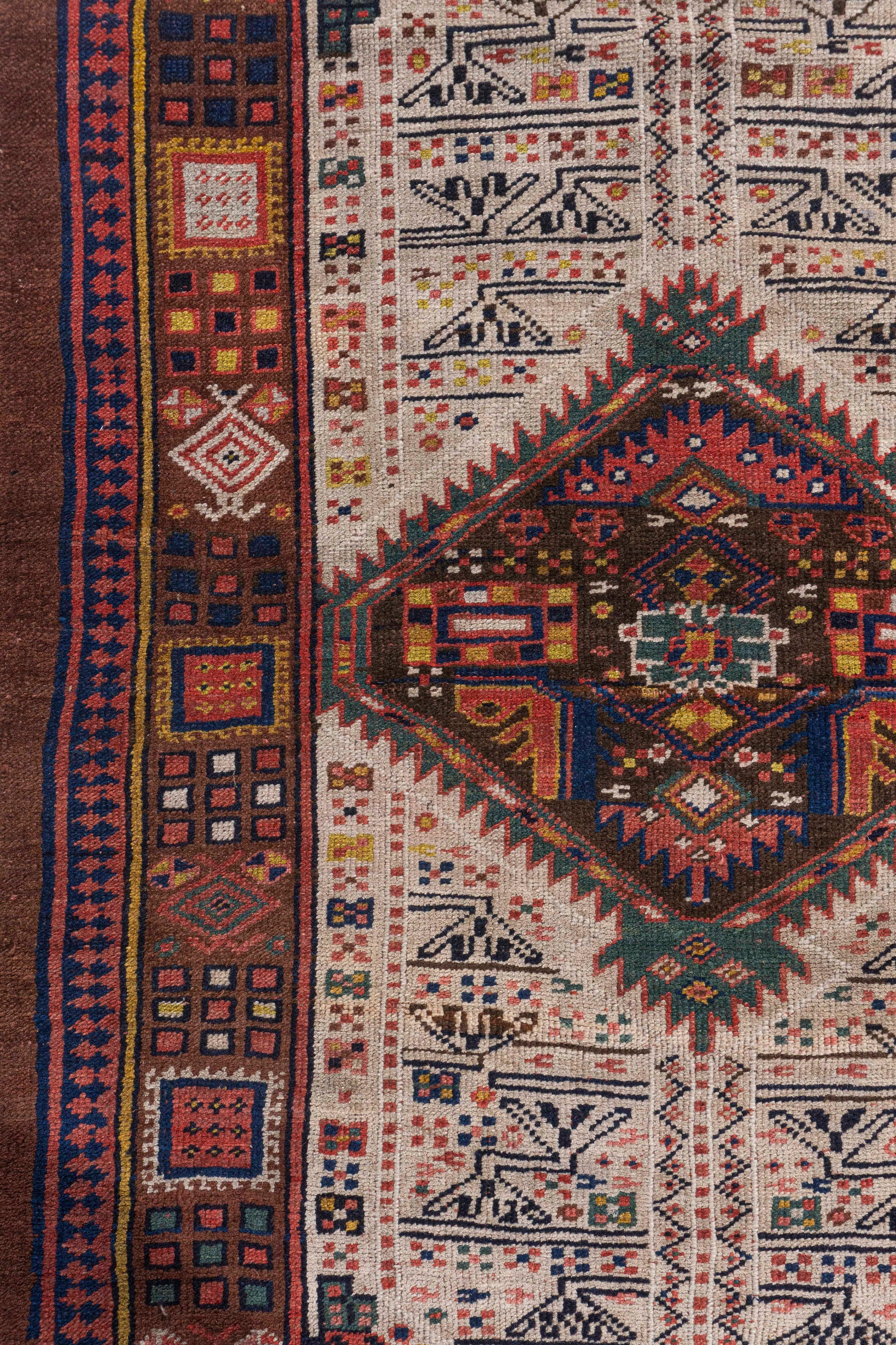 WAHO_IMAGE::u-5344-antiqueserab-runner-4.01x22.03-18000.jpg